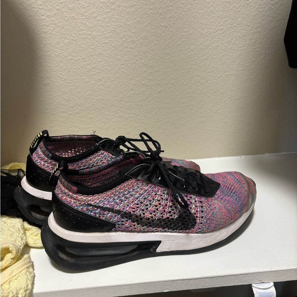 Nike Multicolor Knit Sneakers